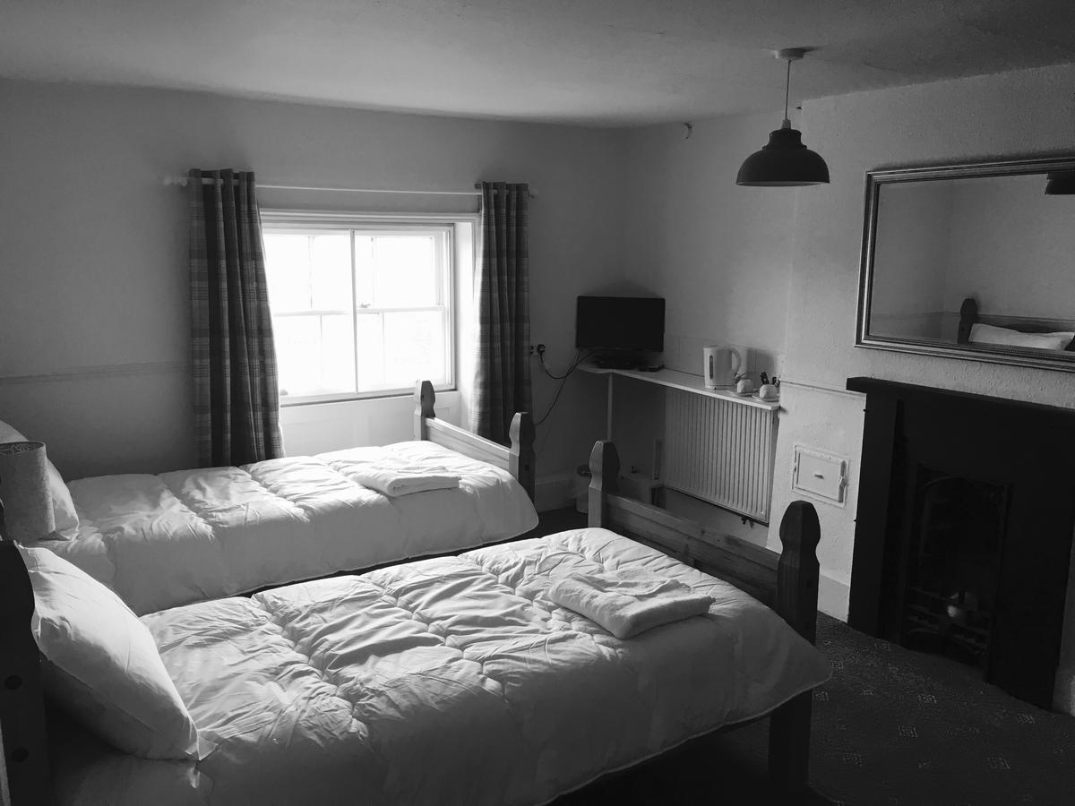 The Cross Keys Hotel Llanymynech Kültér fotó